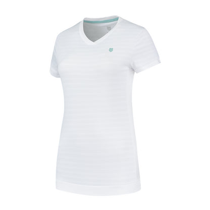 The K-Swiss Tac Hypercourt Women's V-Neck Badminton Top in white features short sleeves and a subtle horizontal texture. Ideal for badminton, its minimalist logo beautifully complements the high standards of K-Swiss Hypercourt.