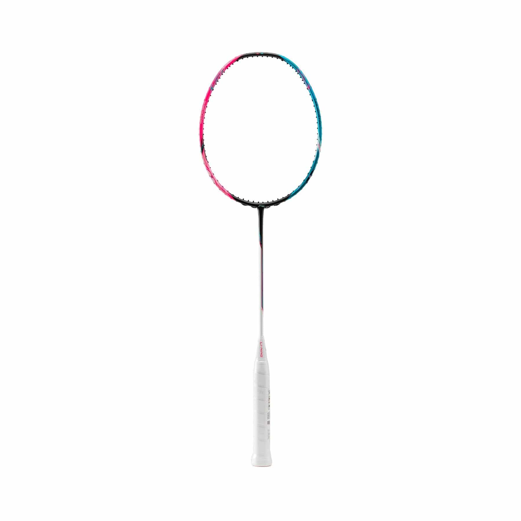 The Li-Ning Halbertec 8000 3U badminton racket is designed with a Capri Breeze head featuring a military-grade carbon fiber construction for improved durability, transitioning into a Neon Iridescent Pink gradient. Its sophisticated aesthetic, complete with a white handle, is showcased against a pristine white backdrop.