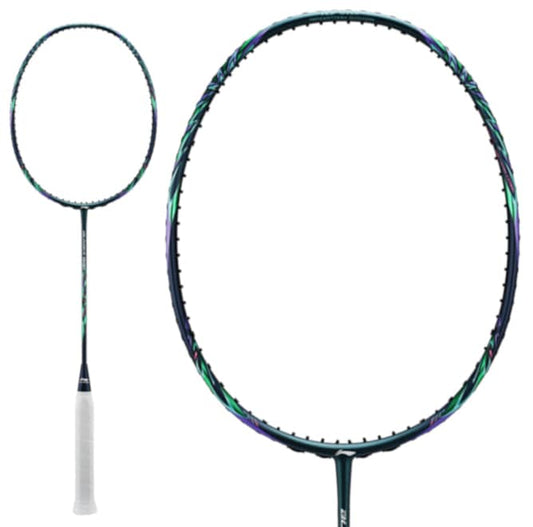 The Li-Ning BladeX 800 3U badminton racket, in a deep teal color, showcases a vibrant and iridescent design on its black frame. Featuring Swing Weight Technology to enhance performance, its white grip offers a striking contrast to the dark frame. The racket is displayed twice, with one image presented at a larger scale.