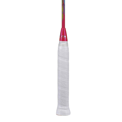 Close-up of a Li-Ning Turbo Charging 70 Boost 3U badminton racket handle wrapped in white grip tape with a red cone at the top. The design features visible textures and patterns that enhance comfort and control. Its aerodynamic efficiency stands out against a plain white background.