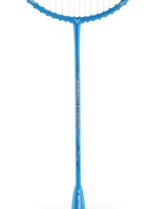 The Victor Auraspeed 2000M Badminton Racket in blue is an ideal choice for intermediate club-level players, showcasing a sleek shaft with white strings. The handle features a slightly darker blue grip and is accented with the Victor brand markings along the shaft on a simple white background.